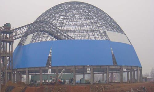 兴化螺栓球网架加工的注意事项